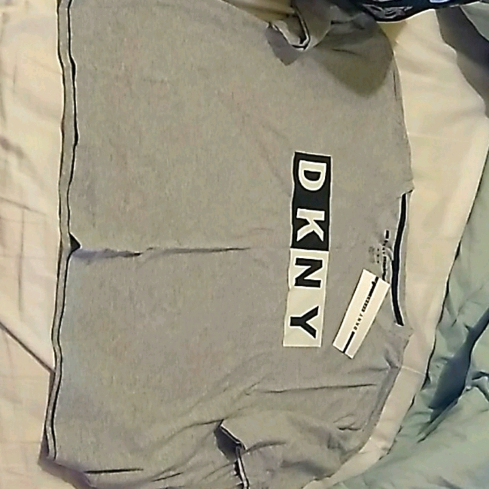 Deny tshirt
